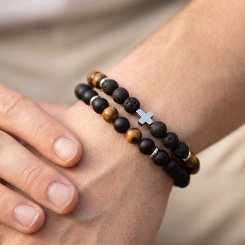 Natuurstenen kralenarmbandenset met kruis gedragen om de pols
