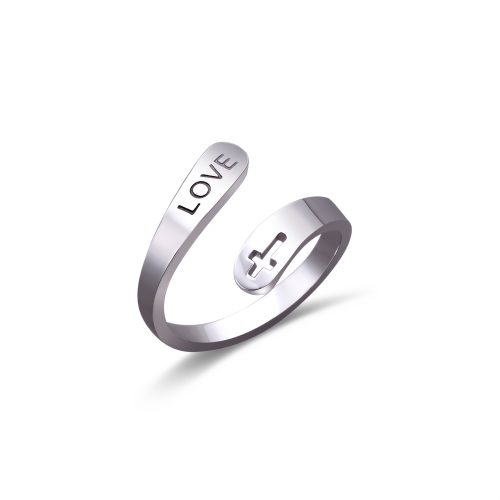 Zilveren christelijke ring met kruisje en woord op witte achtergrond